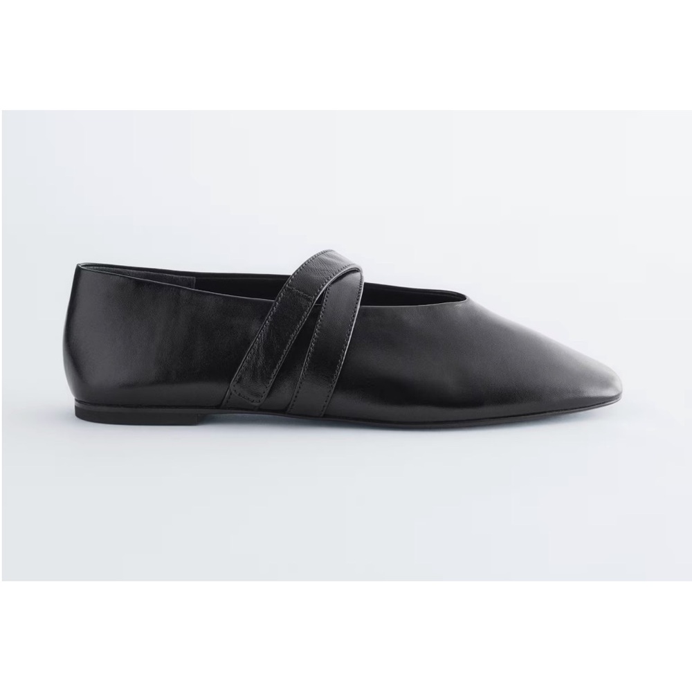 NIB & Other Stories Cross-Strap Leather Ballet Flats $139 - Picture 3 of 9